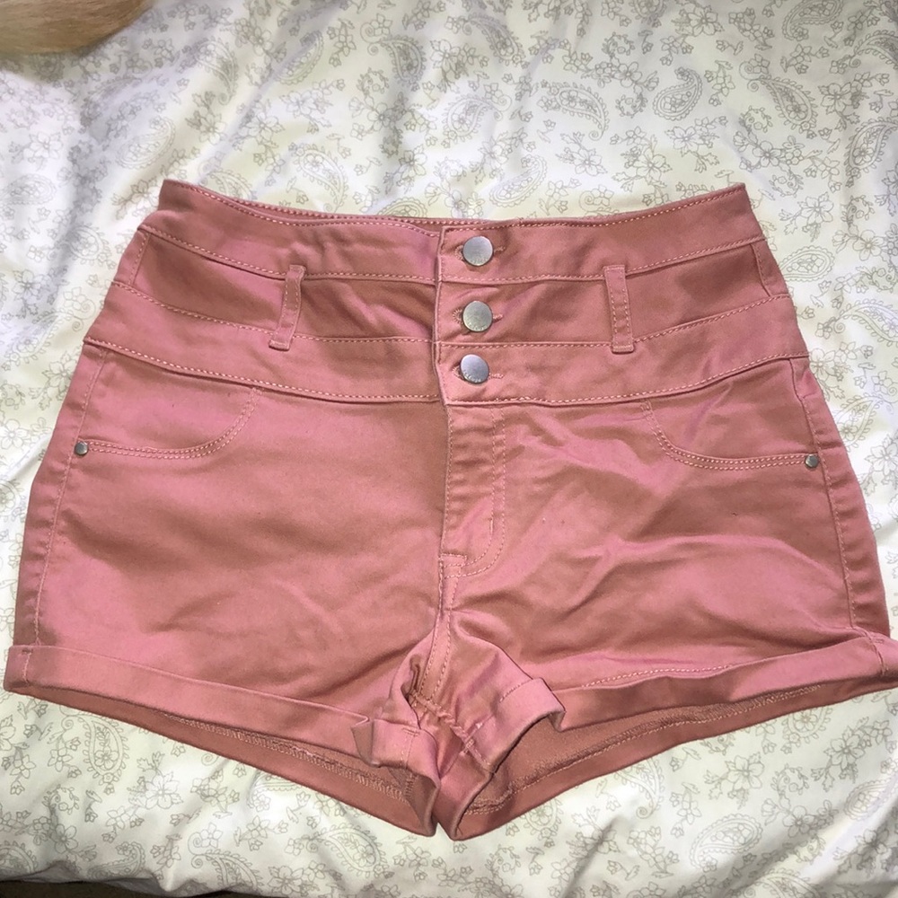 Salmon Highwaisted Shorts